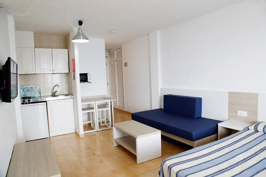 דירה Sant Antoni de Portmany Apartamentos Wi-Ki-Woo ספרד